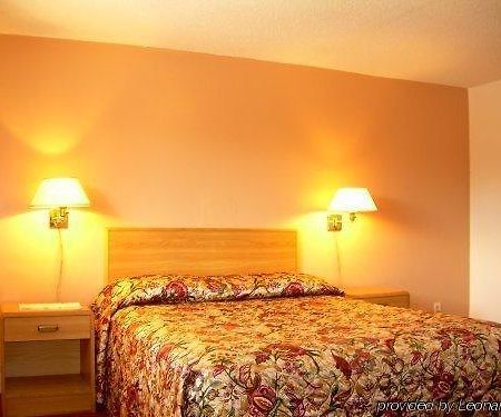 Pelican Motel Ниагара-Фолс Экстерьер фото